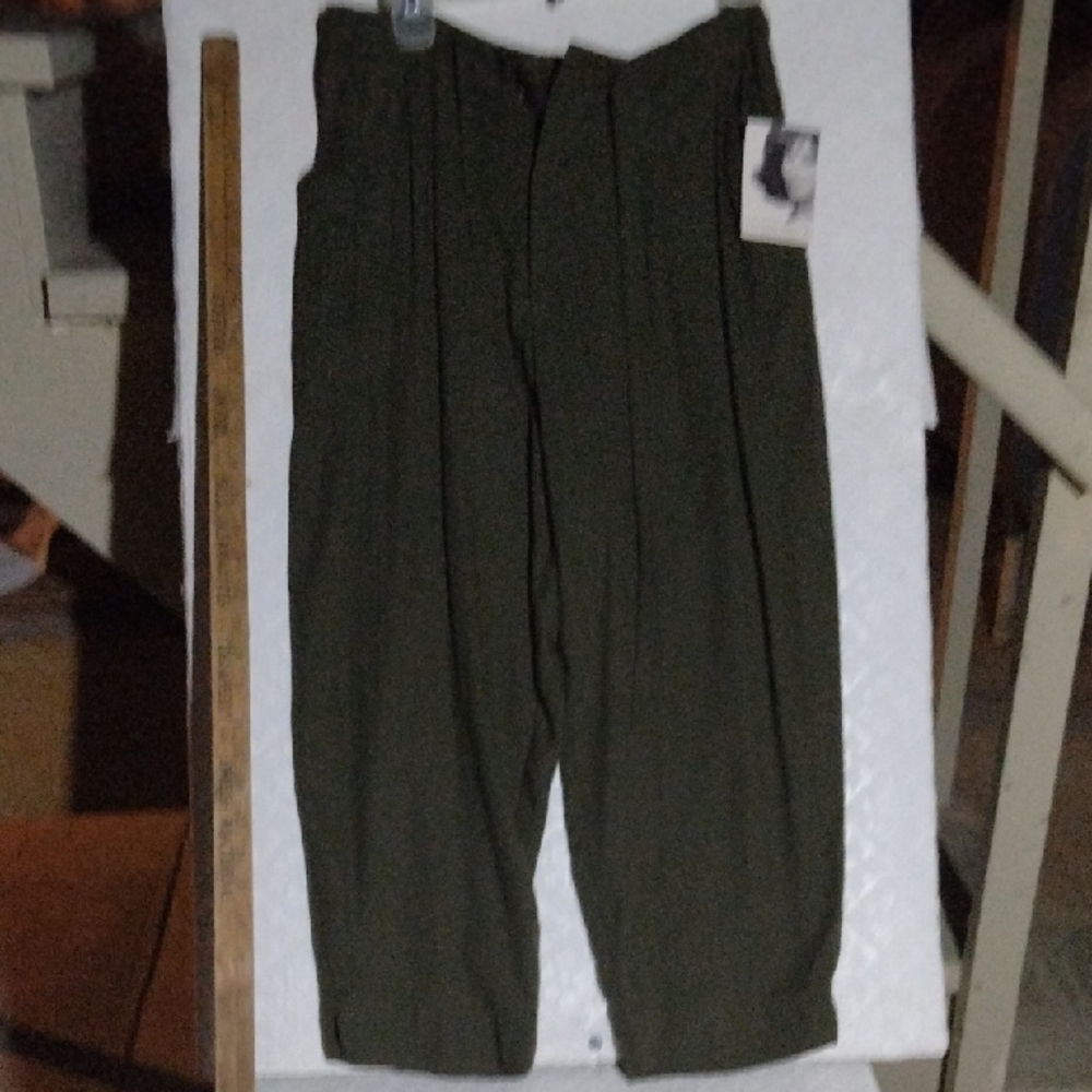 Jaclyn Smith Green Cargo Pants Relaxed Fit